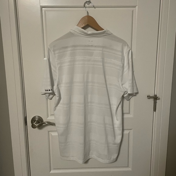 Oakley Collared Polo Shirt - Picture 4 of 4